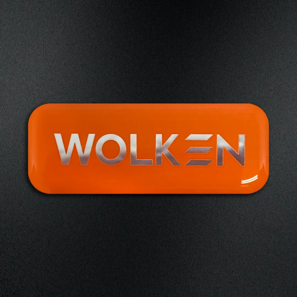 eticom-doming-1-emblema-wolken